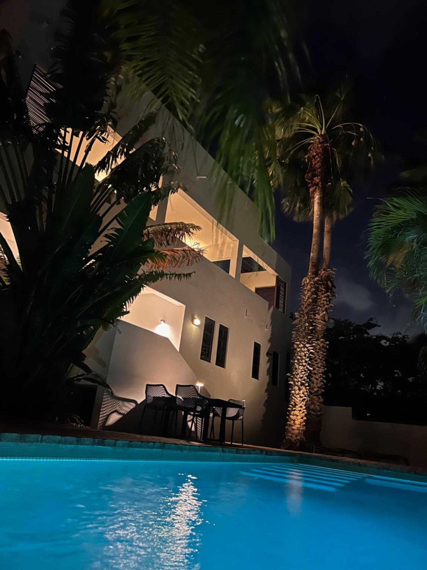 Major. Suites Curacao Willemstad Extérieur photo