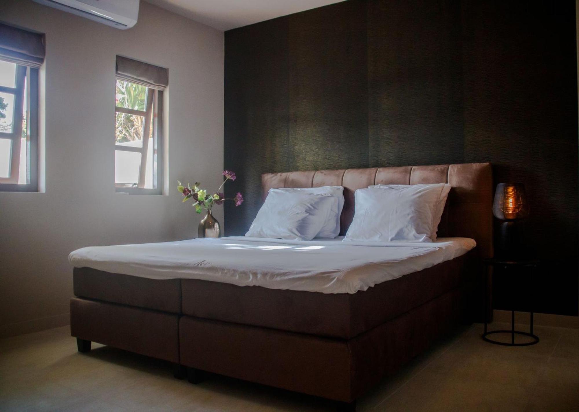 Major. Suites Curacao Willemstad Extérieur photo